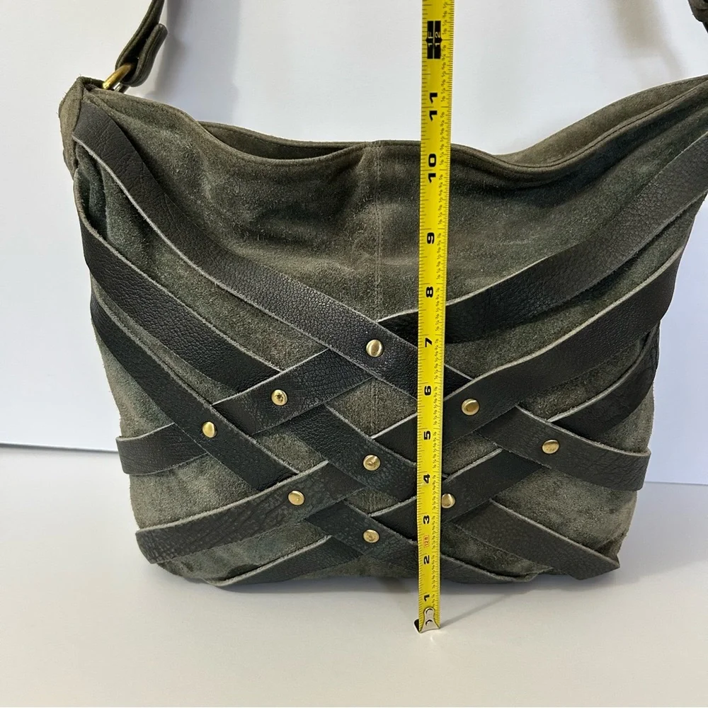 UO - Deena & Ozzy - Elegant Green Suede and Leather Boho Shoulder/Crossbody Bag - Picture 12 of 16